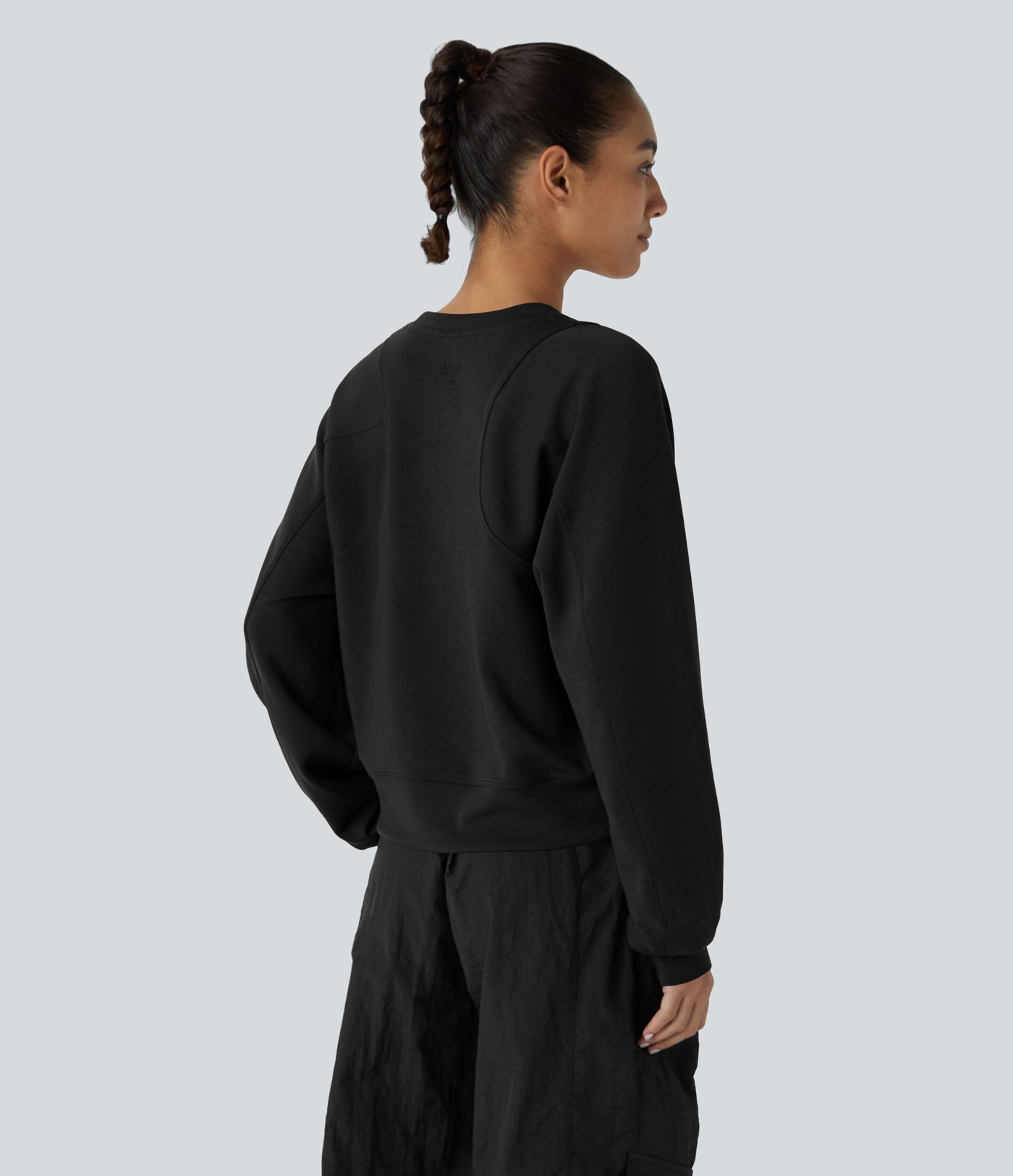 SpacerTek™ Round Neck Raglan Sleeve Solid Casual Sweatshirt