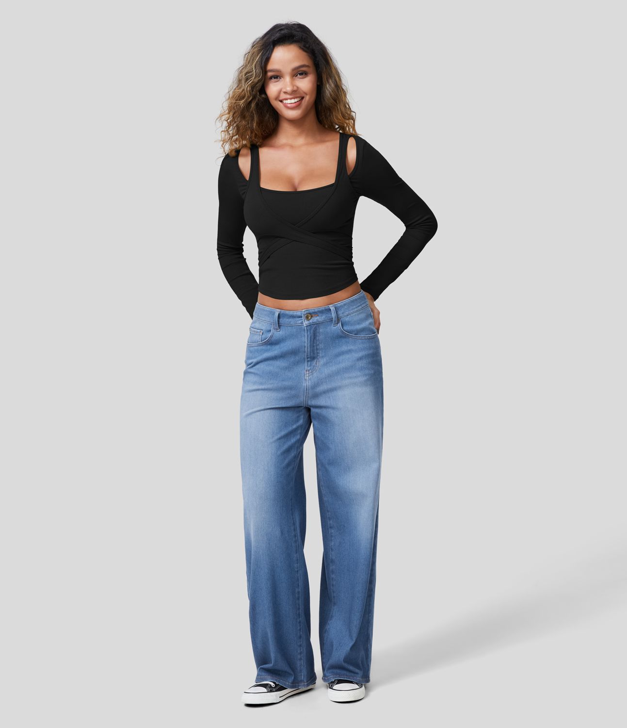 Ribbed knit square neck cut out long sleeve curved hem crop casual sports top