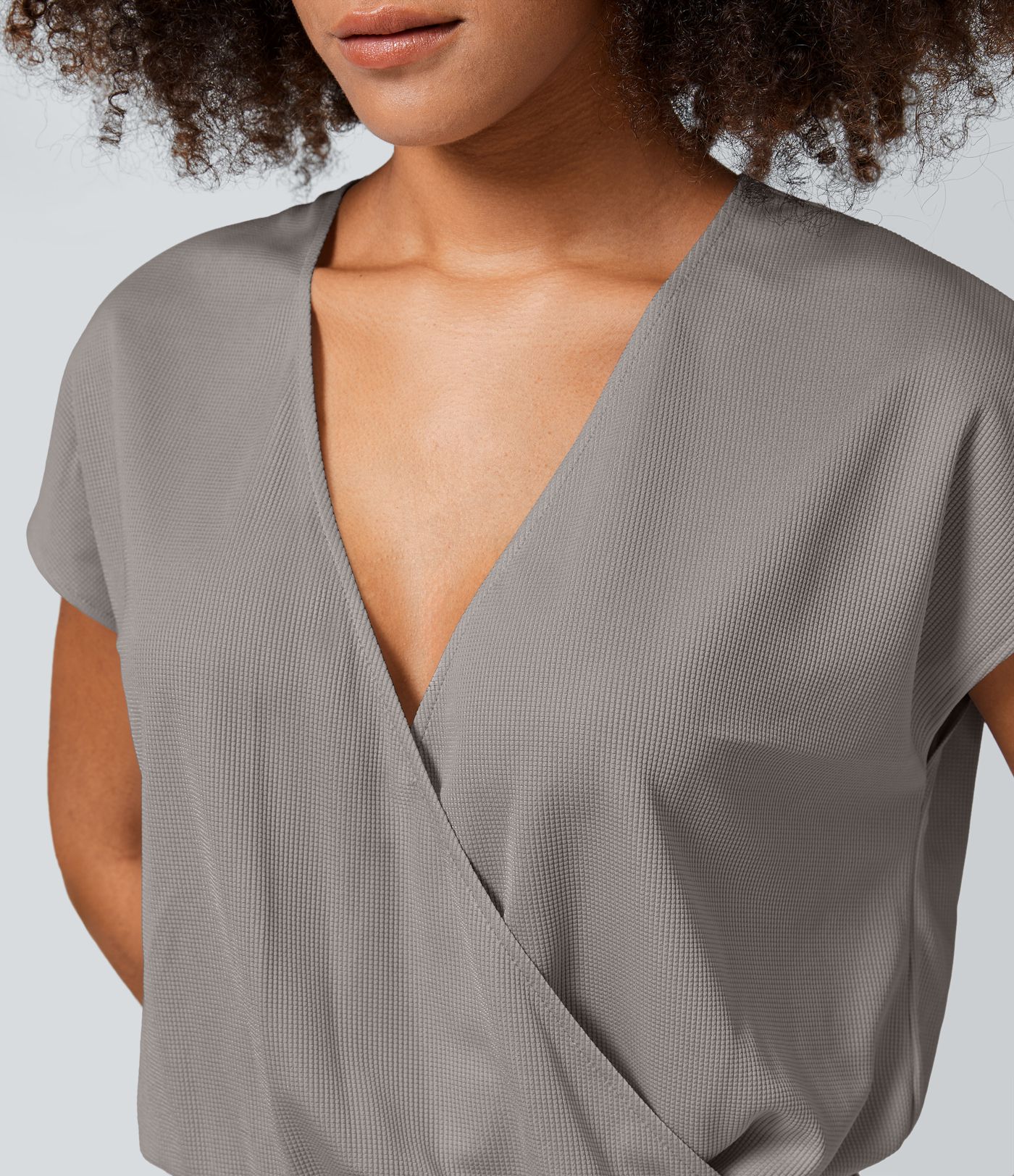 Combinaison Casual Col en V Jambes Large Plissée Manches Courtes Poche Latérale Gaufrée Fluide