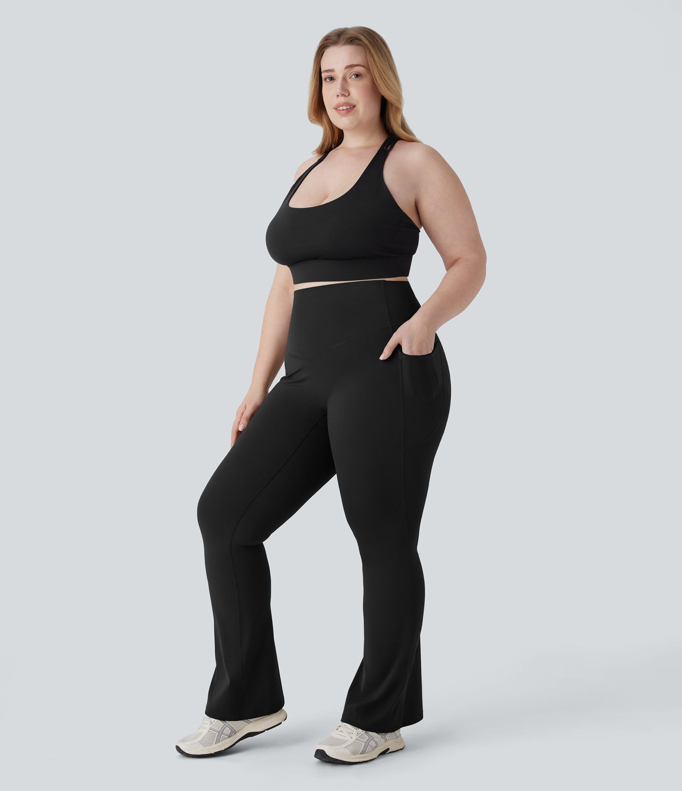 Halara UltraSculpt™ - Formende Bootcut-Yoga-Leggings mit hohem Bund, Seitentaschen und Bauchkontrolle