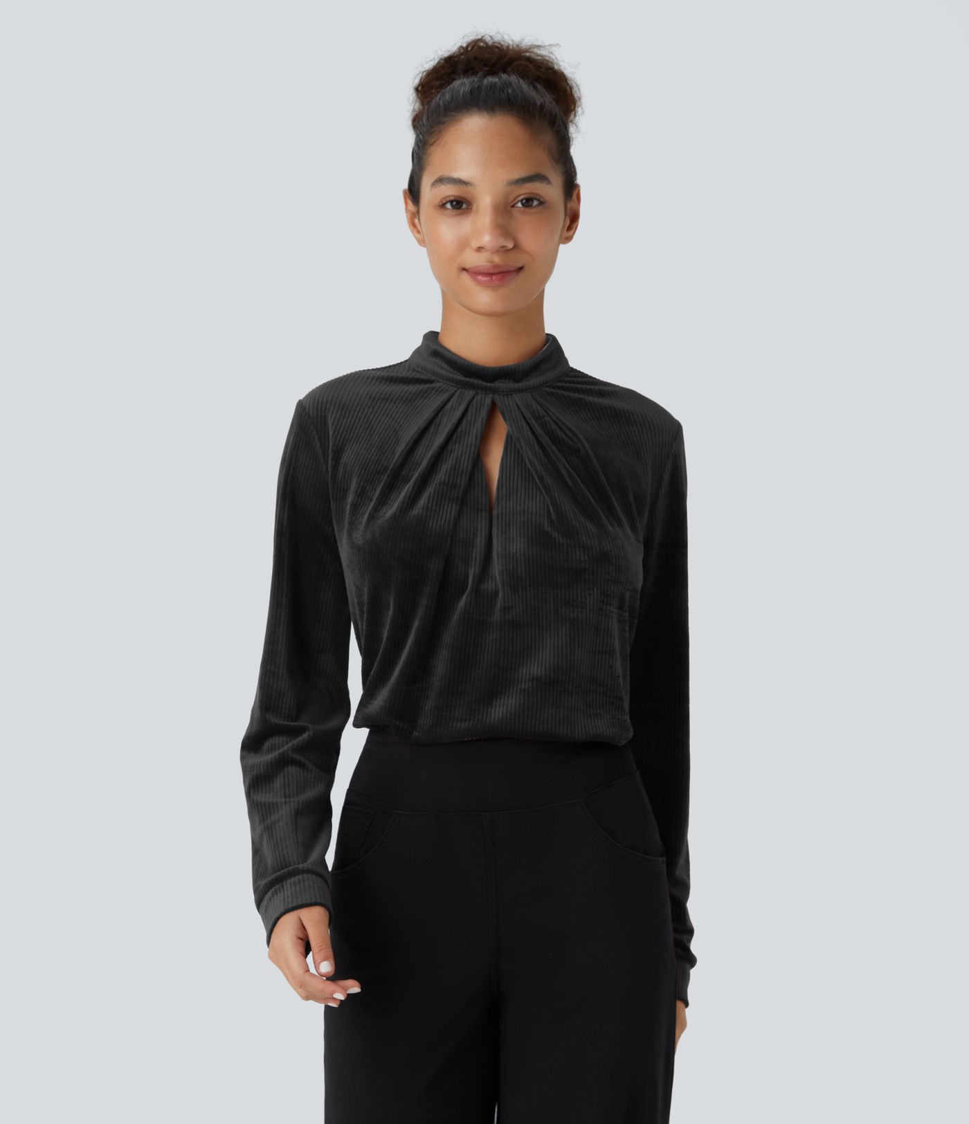 Blouse décontractée côtelée en velours avec col montant, plis, découpes et boutons à manches longues