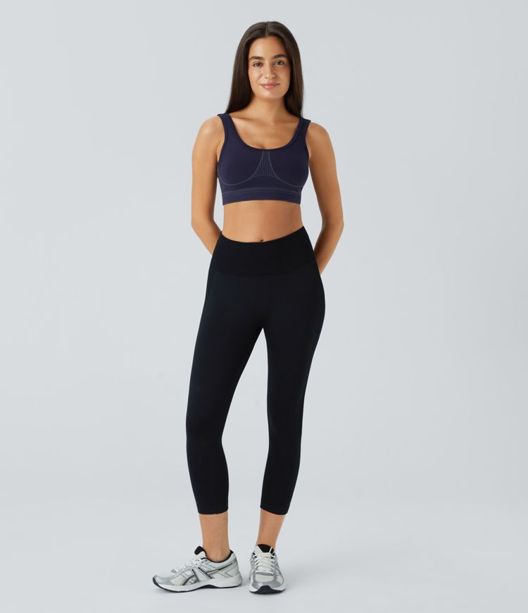 SpeedWave™ 중간 지지력 U넥 백리스 스트라이프 퀵드라이 운동용 스포츠 브라