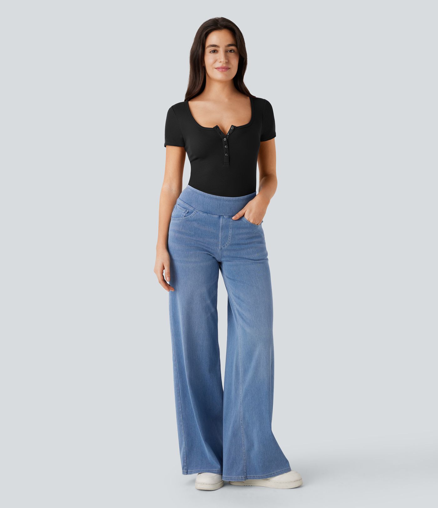 Haut décontracté côtelé près du corps à col tunisien et manches courtes