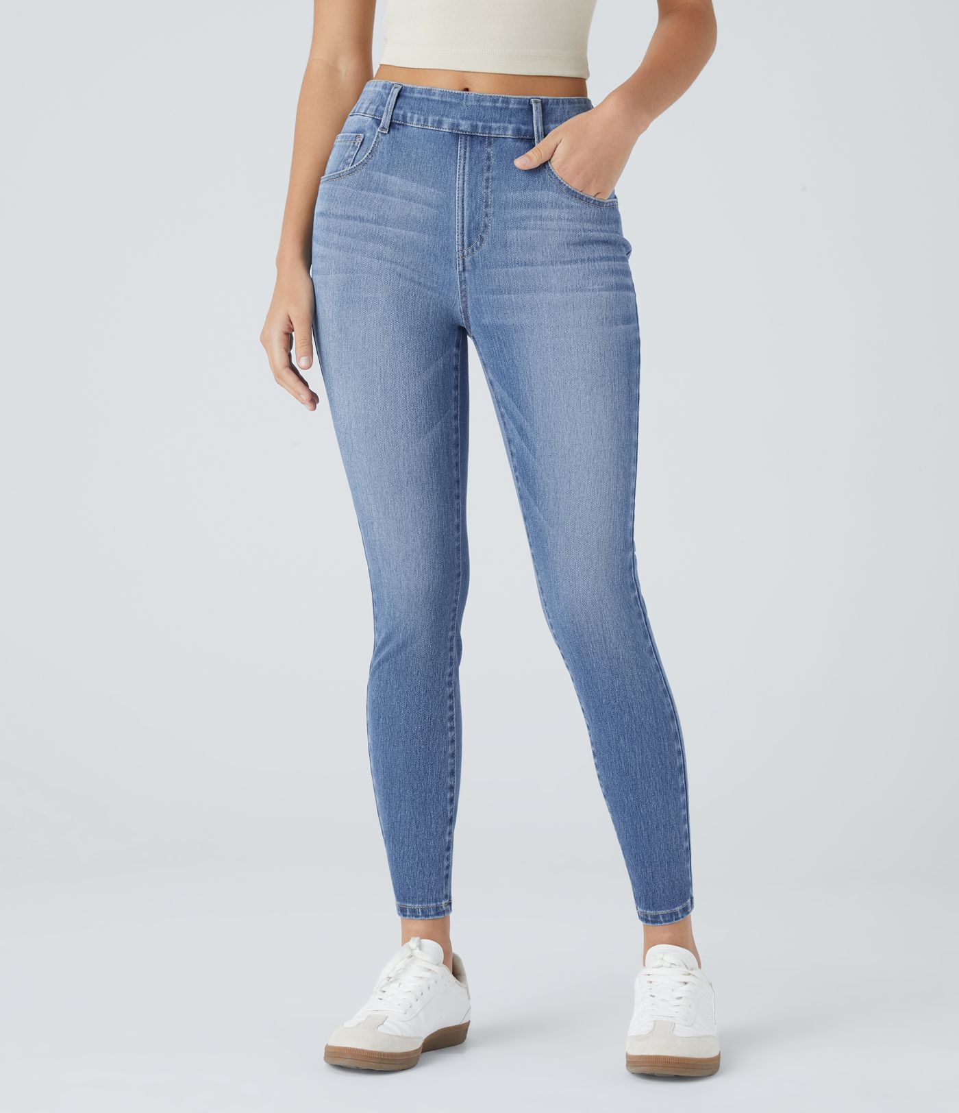 Jean skinny décontracté HalaraFlex™ à taille moyenne, poches multiples et tissu extensible