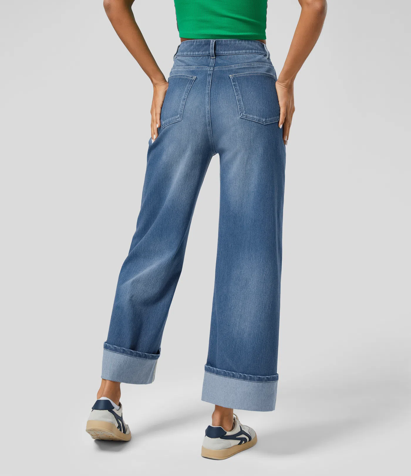 Halara Flex™ Gewaschene Freizeitjeans aus elastischem Strick-Denim mit hohem Bund, mehreren Taschen, Rollsaum und weitem Bein
