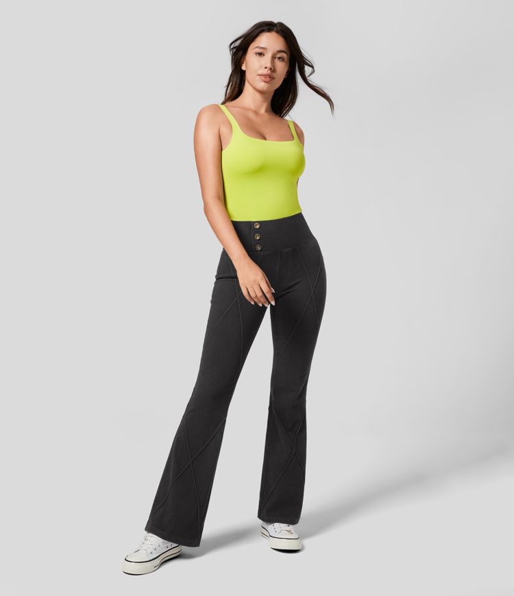 Jeans Halara Flex™ Denim mezclilla elástica lavada acampanado costuras superiores botón tiro alto