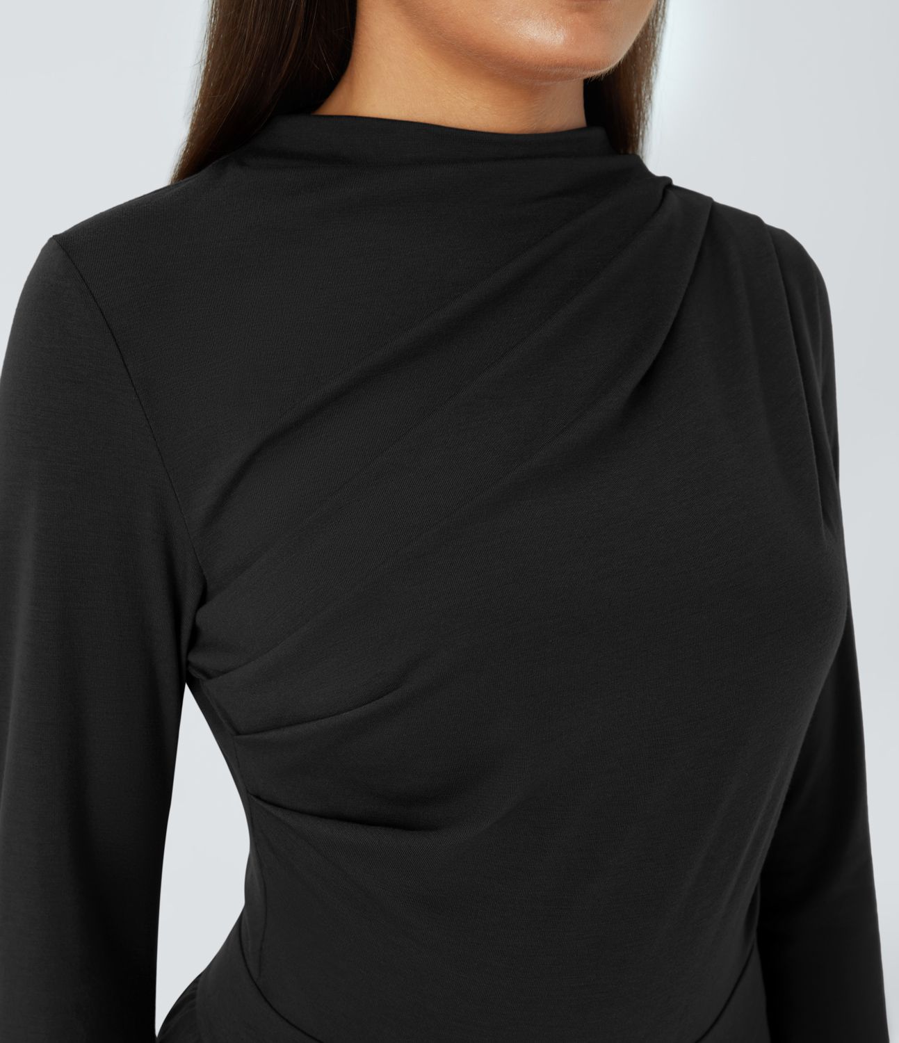 Mono pierna ancha cuello vuelto fruncido cremallera invisible bolsillo lateral plisado