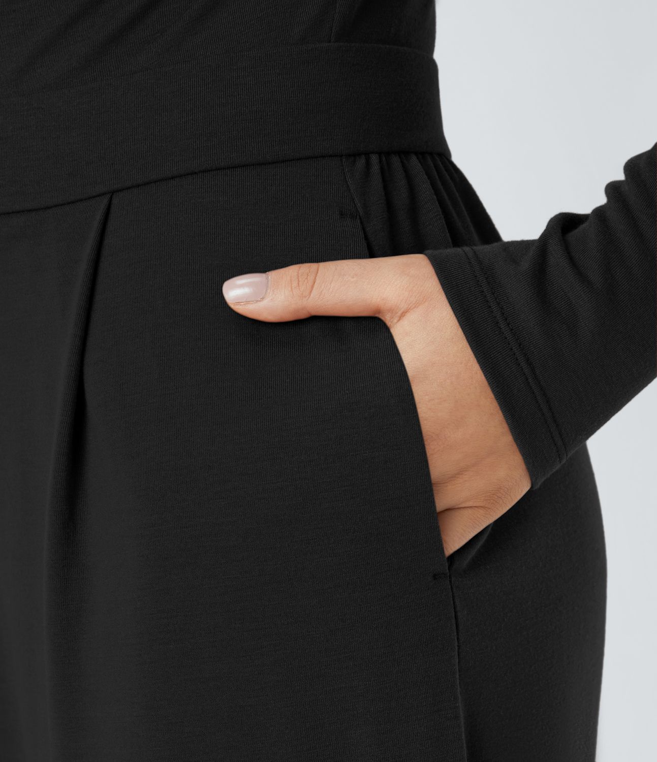 Mono pierna ancha cuello vuelto fruncido cremallera invisible bolsillo lateral plisado