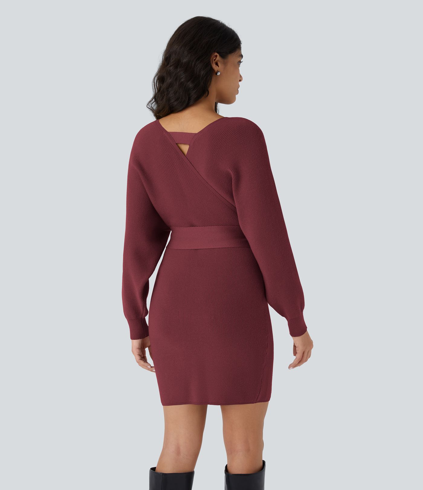 Robe-pull courte décontractée à col V croisé, manches chauve-souris longues et ceinture