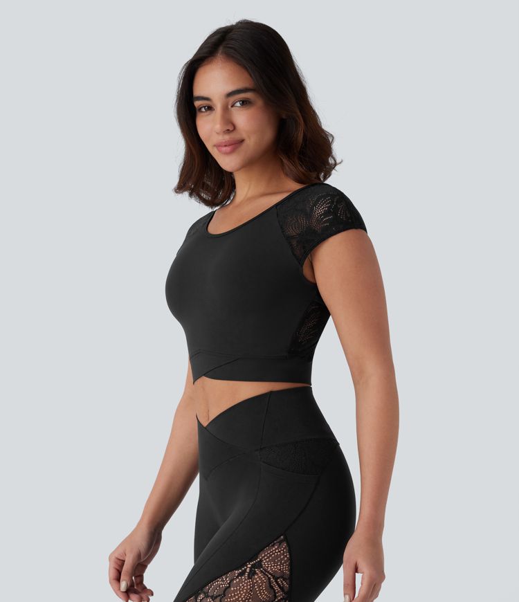 Softlyzero™ Haut de sport de yoga court dos nu avec dentelle contrastée et ourlet croisé-UPF50+
