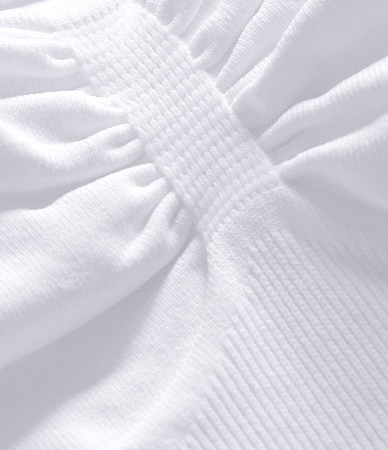 Rückenfreier, geraffter Sport-BH mit geringem Support, überkreuzten Doppelträgern und nahtlosem Flow - A-C Cups