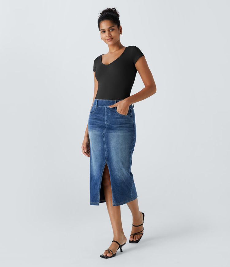 Ribbed V-neck half-sleeve cut-out twist back casual bodysuit