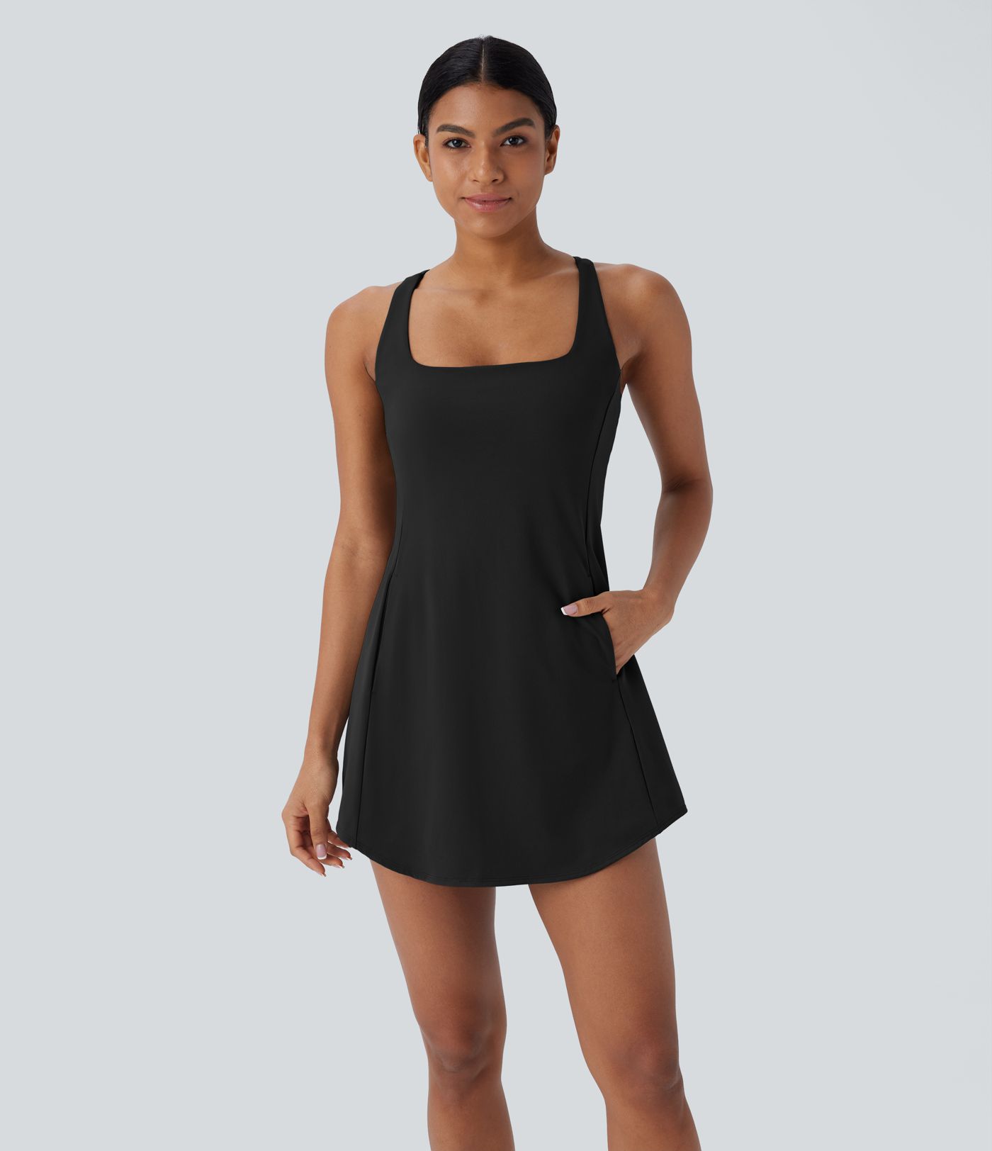 SoftlyZero™ Plush - 2-teiliges Yoga-Minikleid mit Seitentaschen und Cut-Out-Design - A-C Cups