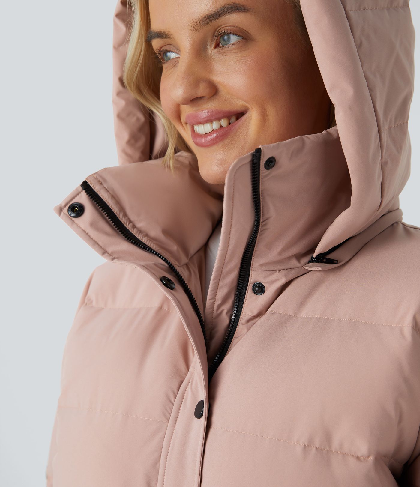 Water Repellent Removable Hood Side Zipper Pocket Contrast Tape Relaxed Casual Puffer Down Jacket