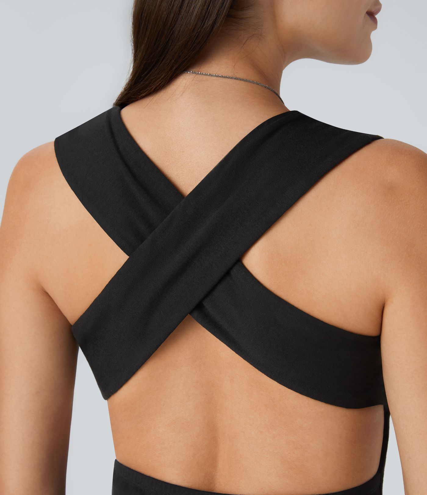 Body décolleté en V dos nu avec bretelles croisées