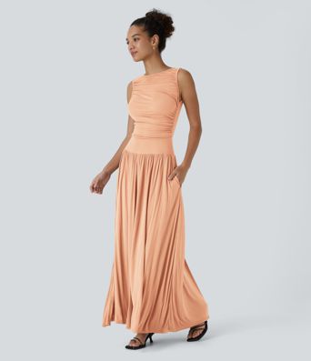 Robe longue décontractée à encolure bateau, bretelles asymétriques, côtés froncés et poches