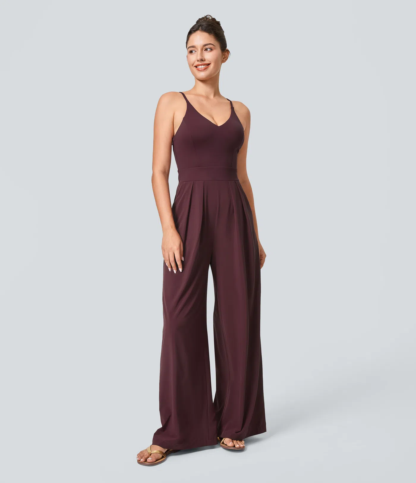 Breezeful™ Rückenfreier Urlaubs-Jumpsuit mit seitlichem, unsichtbarem Reißverschluss, Seitentaschen und weitem Bein - schnelltrocknend Breezeful™ Rückenfreier Urlaubs-Jumpsuit mit seitlichem, unsichtbarem Reißverschluss, Seitentaschen und weitem Bein - schnelltrocknend