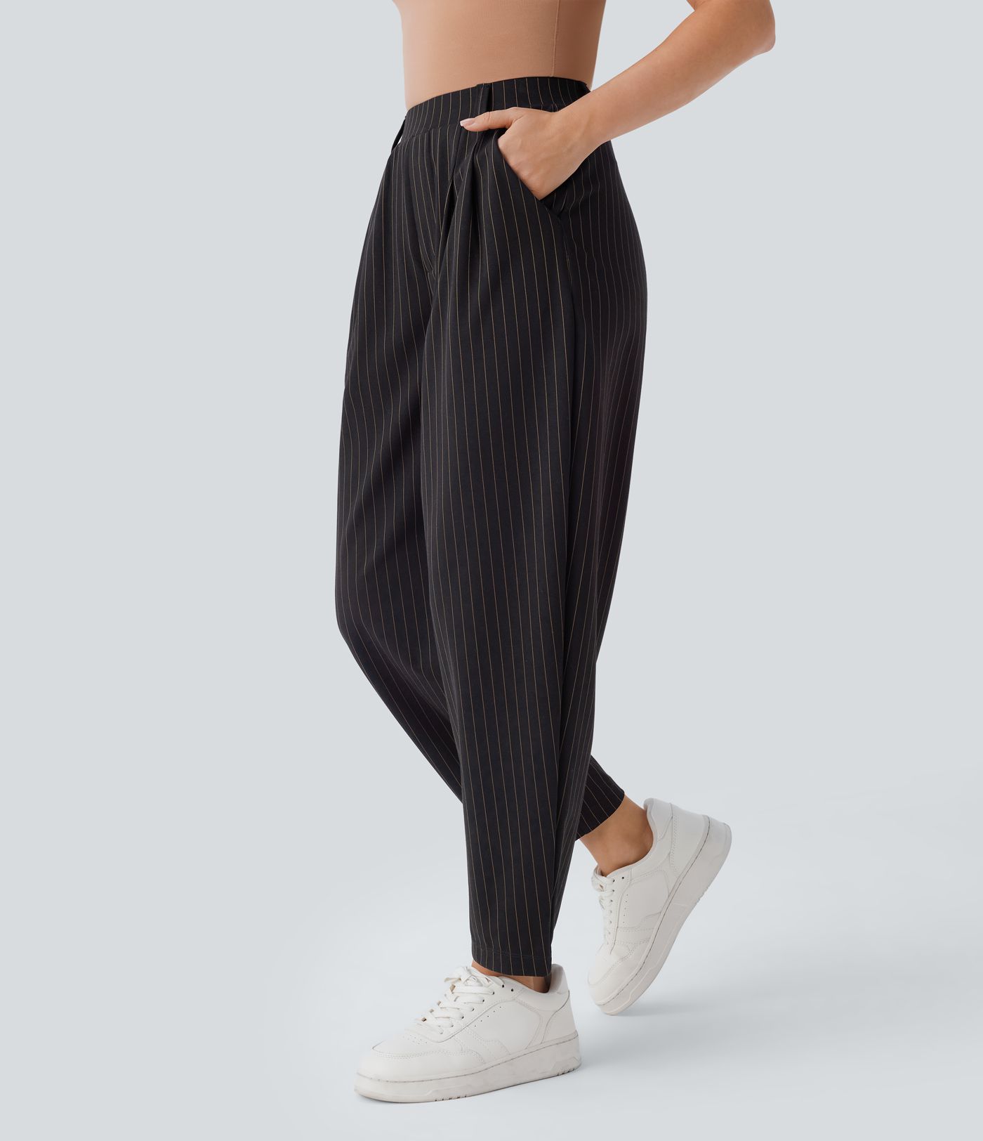 Halara Flex™ gestreifte Stoffhose mit mittelhohem Bund, Seitentaschen und Barrel-Leg, Cool Touch