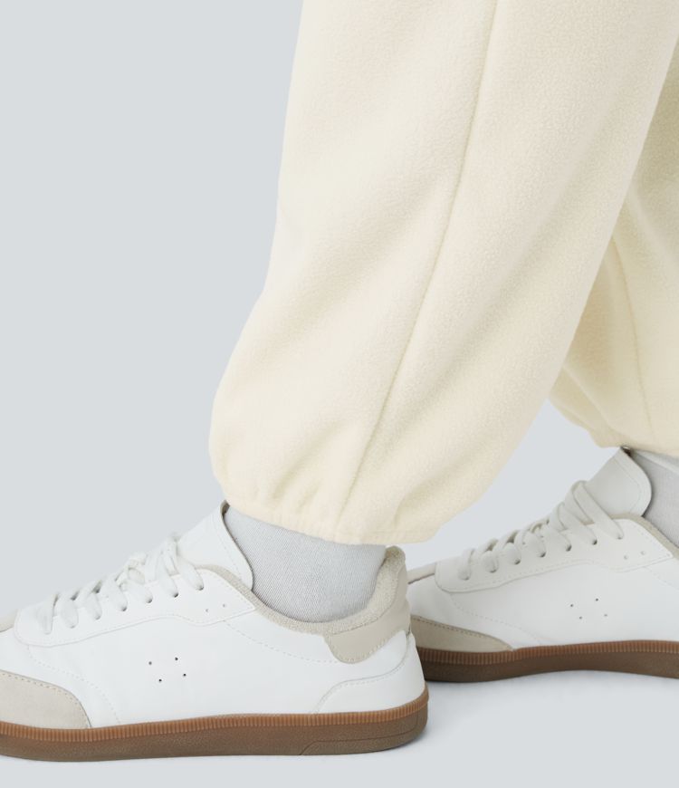 Salopette décontractée en polaire à bretelles ajustables et poches multiples