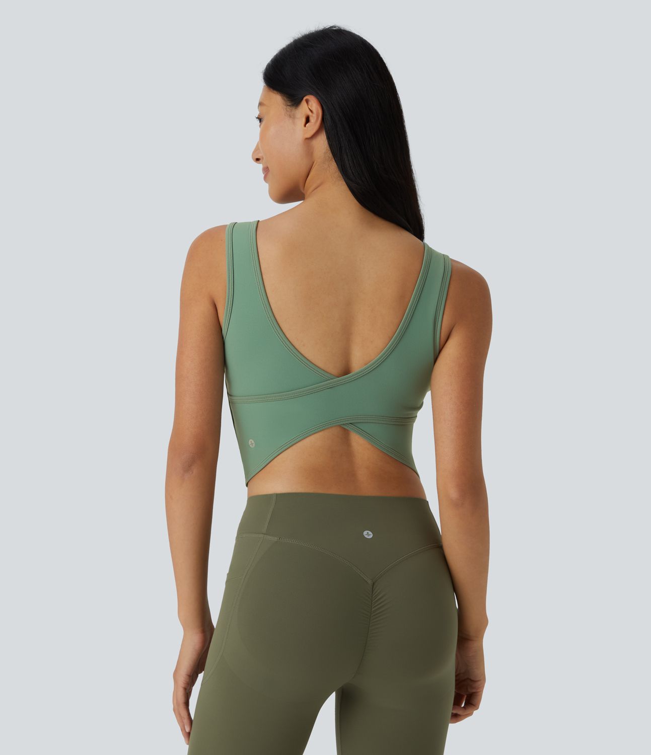 Tielko (tank top) s U-výstrihom v barre/baletovom štýle, košíčky A–C