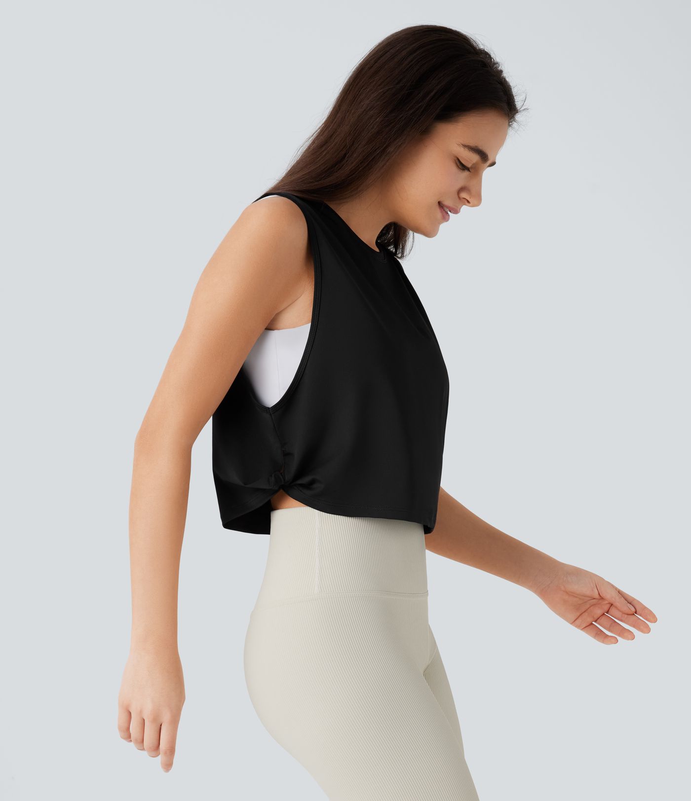 Round Neck Curved Hem Cropped Pickleball Tank Top