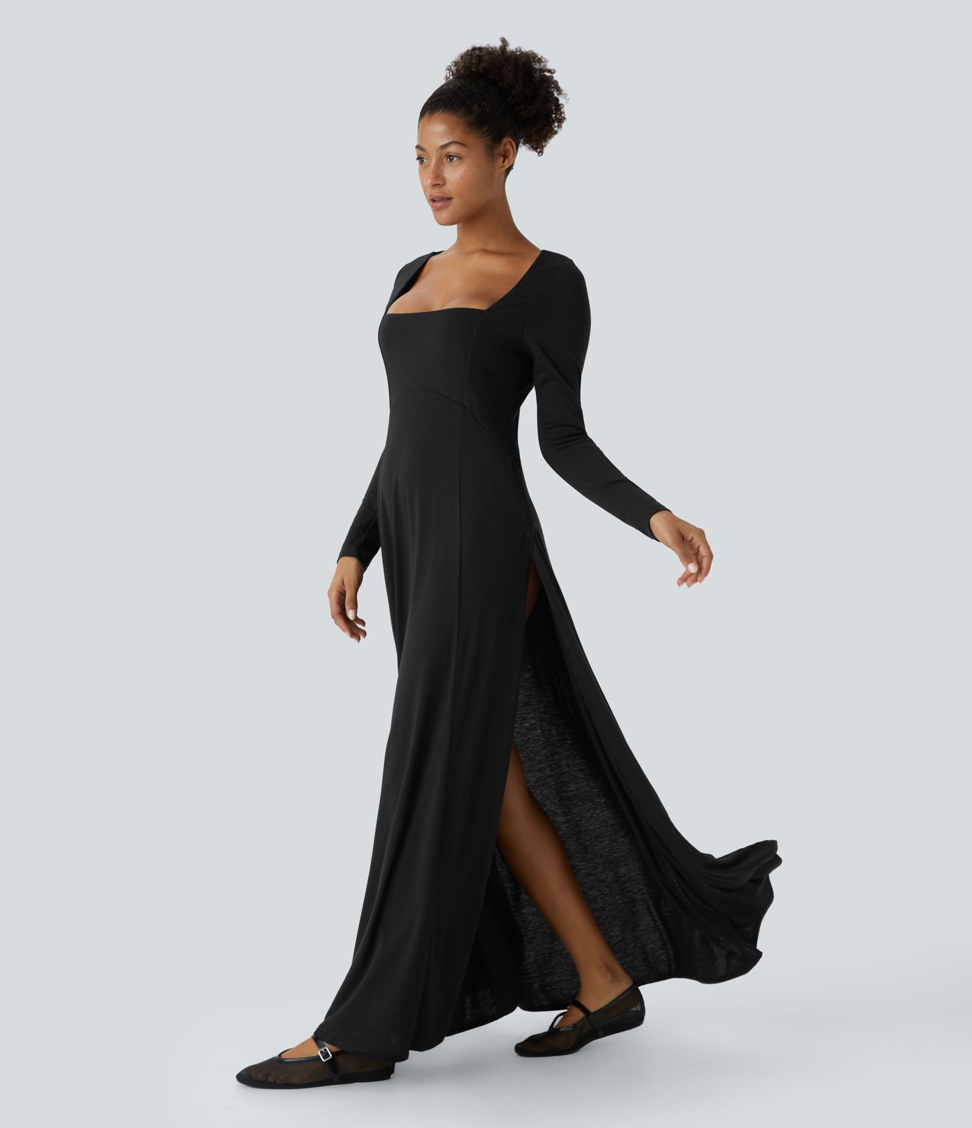 Robe longue évasée à col carré, manches longues et fente