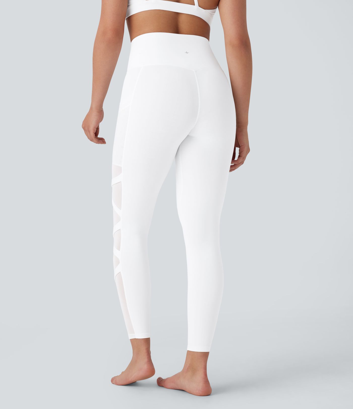 SpeedWave™ magasderekú, zsebekkel ellátott, kontrasztos hálós, gyorsan száradó jógaleggingek