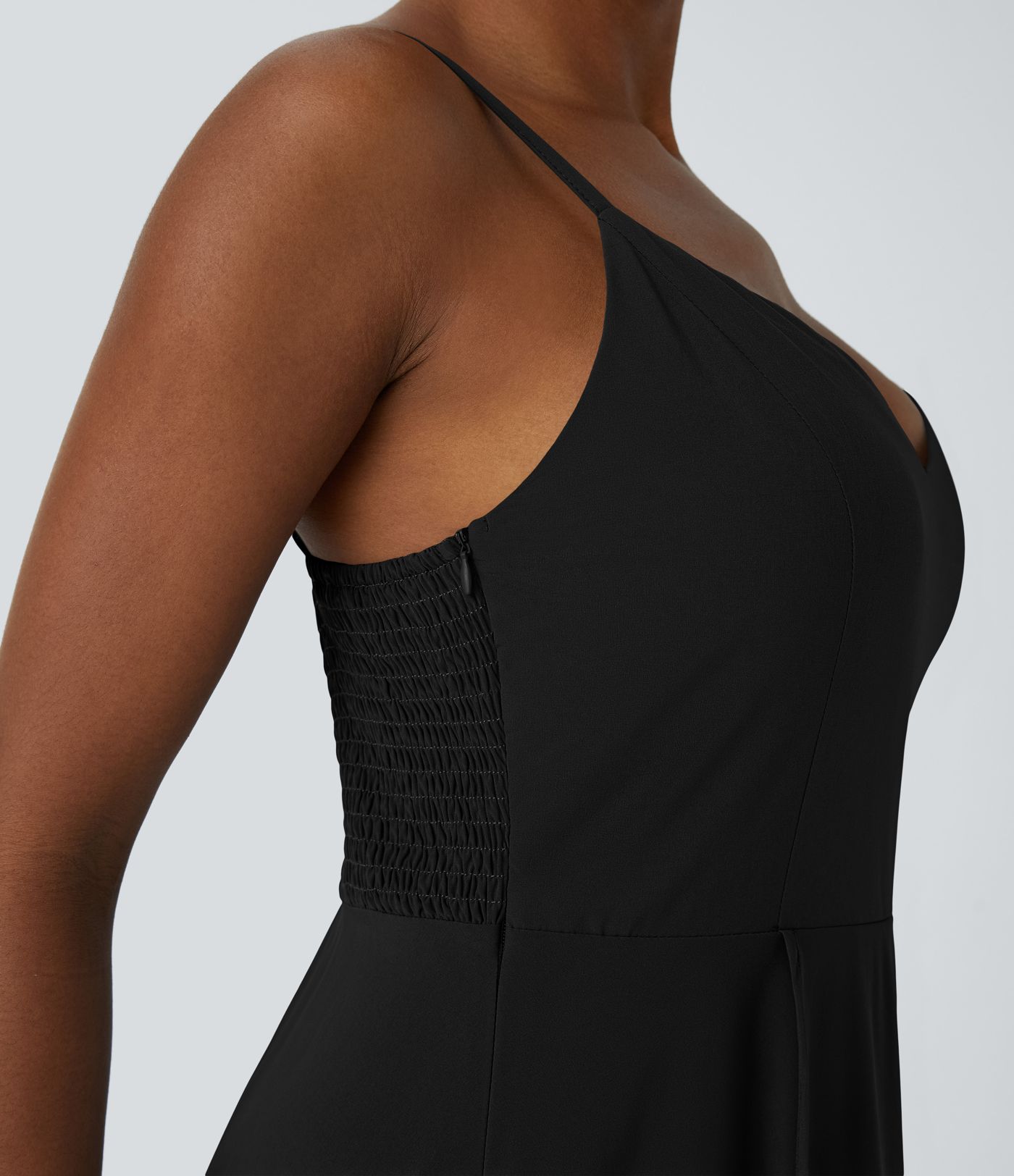 Breezeful™ 調節可能なストラップ バックレス シャーリング 隠しジッパー ハイロー ゆったり 速乾 マキシ スリップ リゾート ドレス