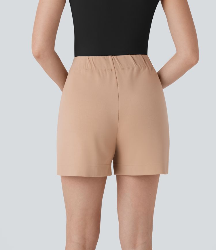 Short de tailleur taille haute à boutons décoratifs avec poches latérales