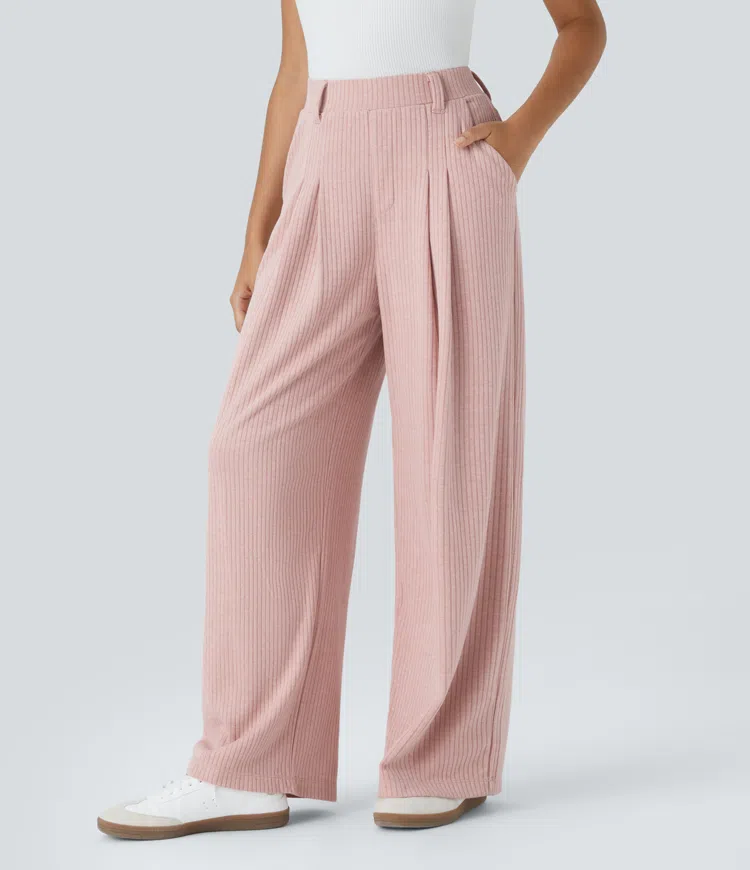 Gerippte, plissierte Strickhose mit hohem Bund, Seitentaschen und weitem Bein