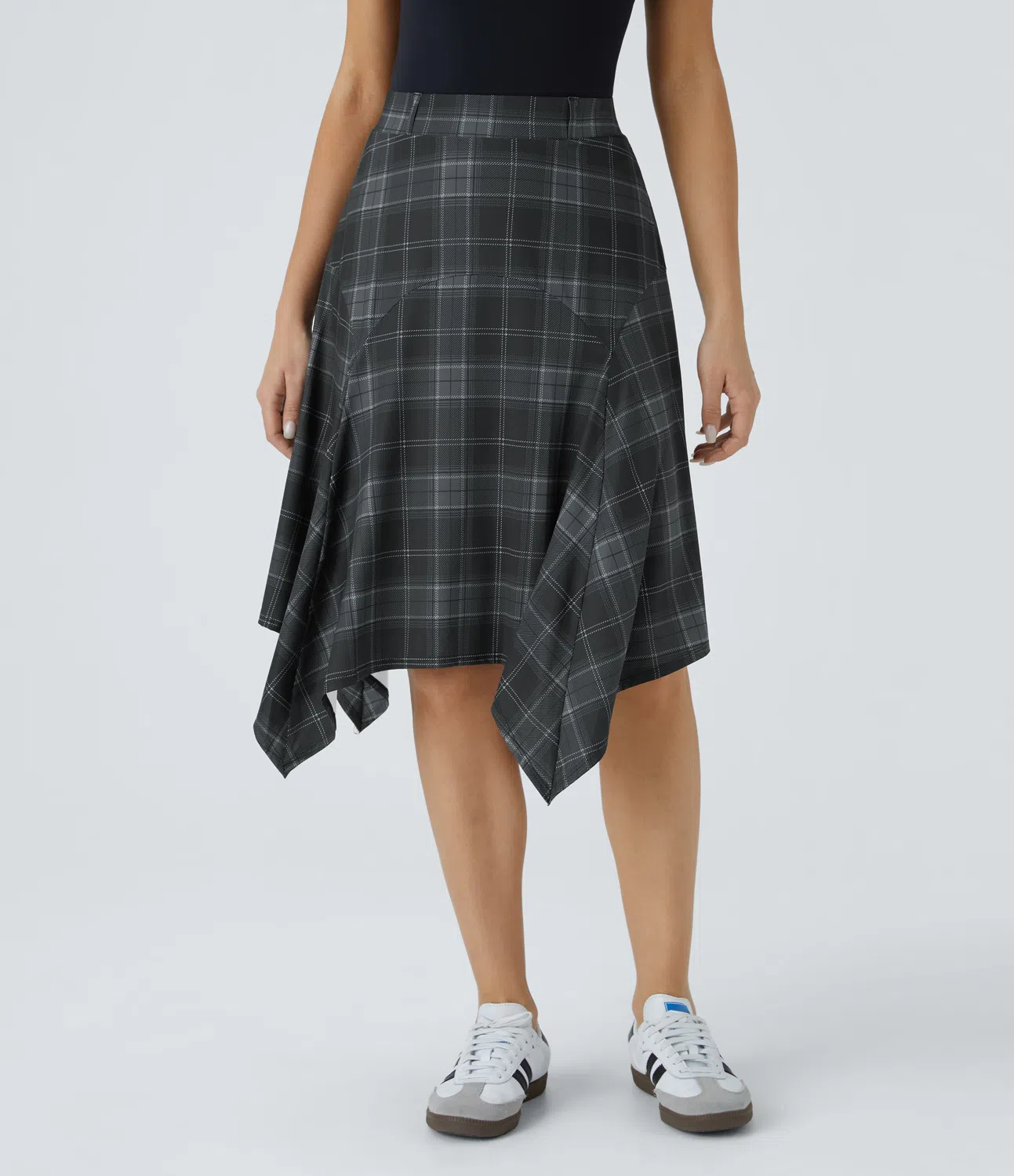 Karierter Midi-Freizeitrock mit mittelhohem Bund und asymmetrischem Saum