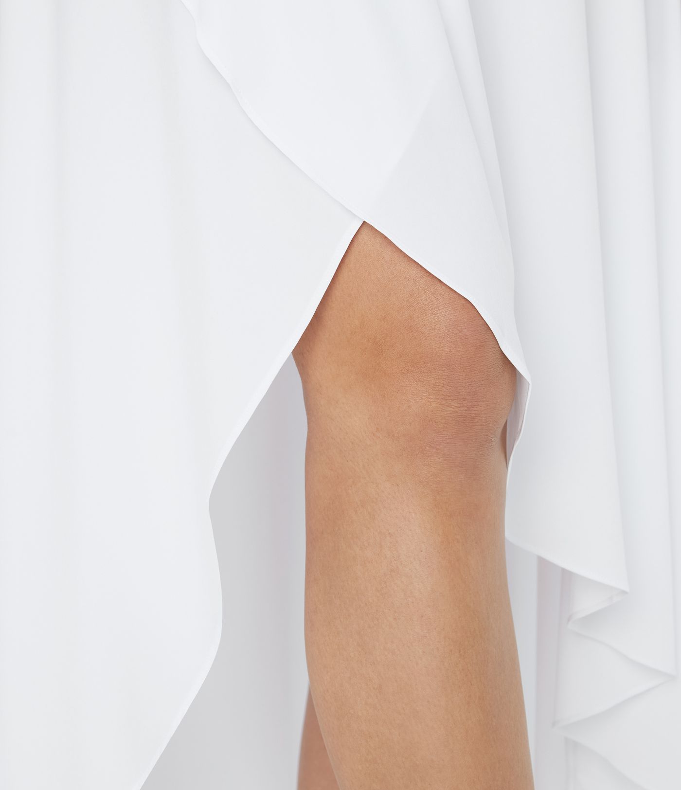 Falda Breezeful™ larga regular tiro alto volante alto bajo 2 en 1 fluida secado rápido