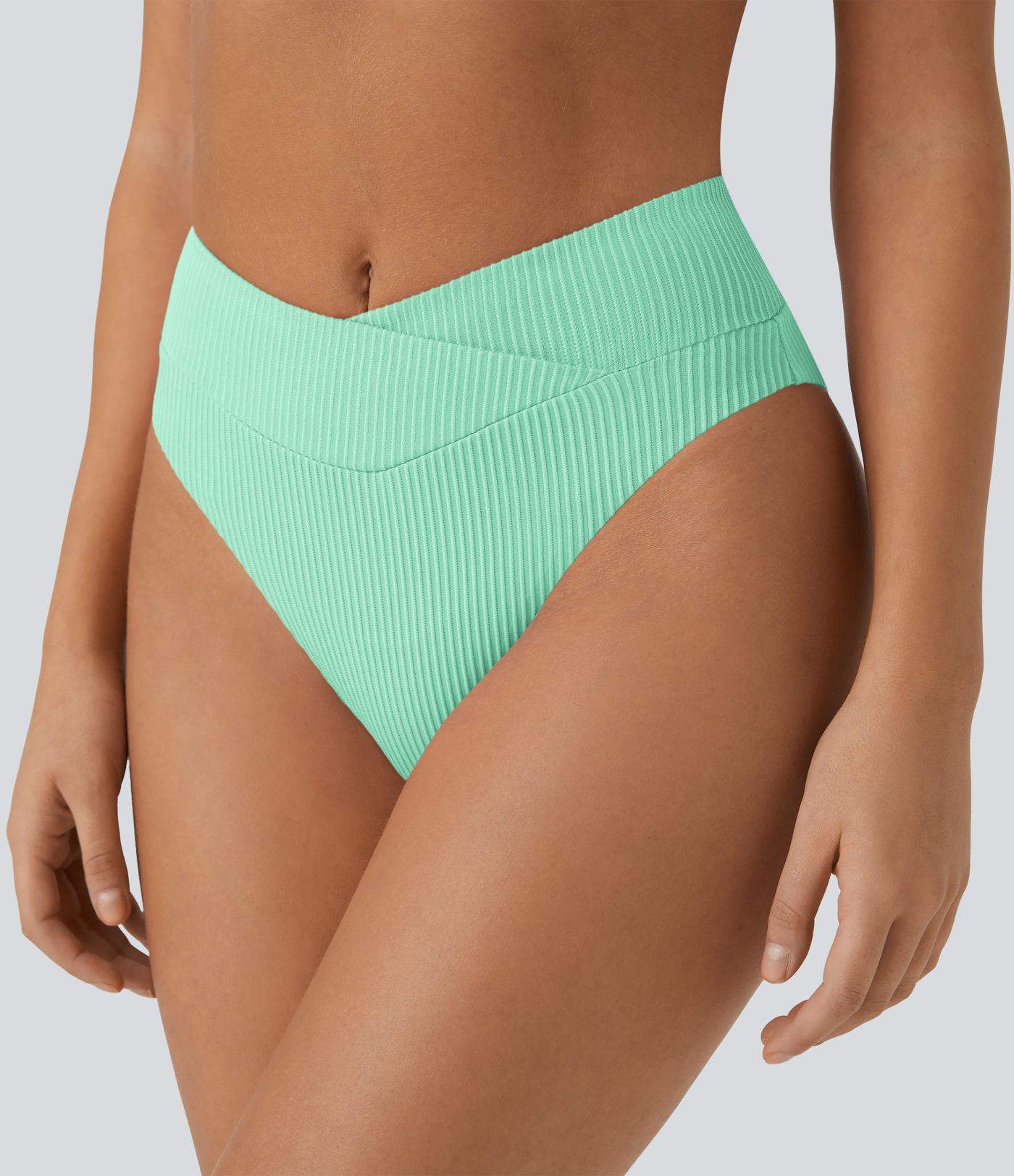 Bañador acanalado con braguita de bikini cruzada 