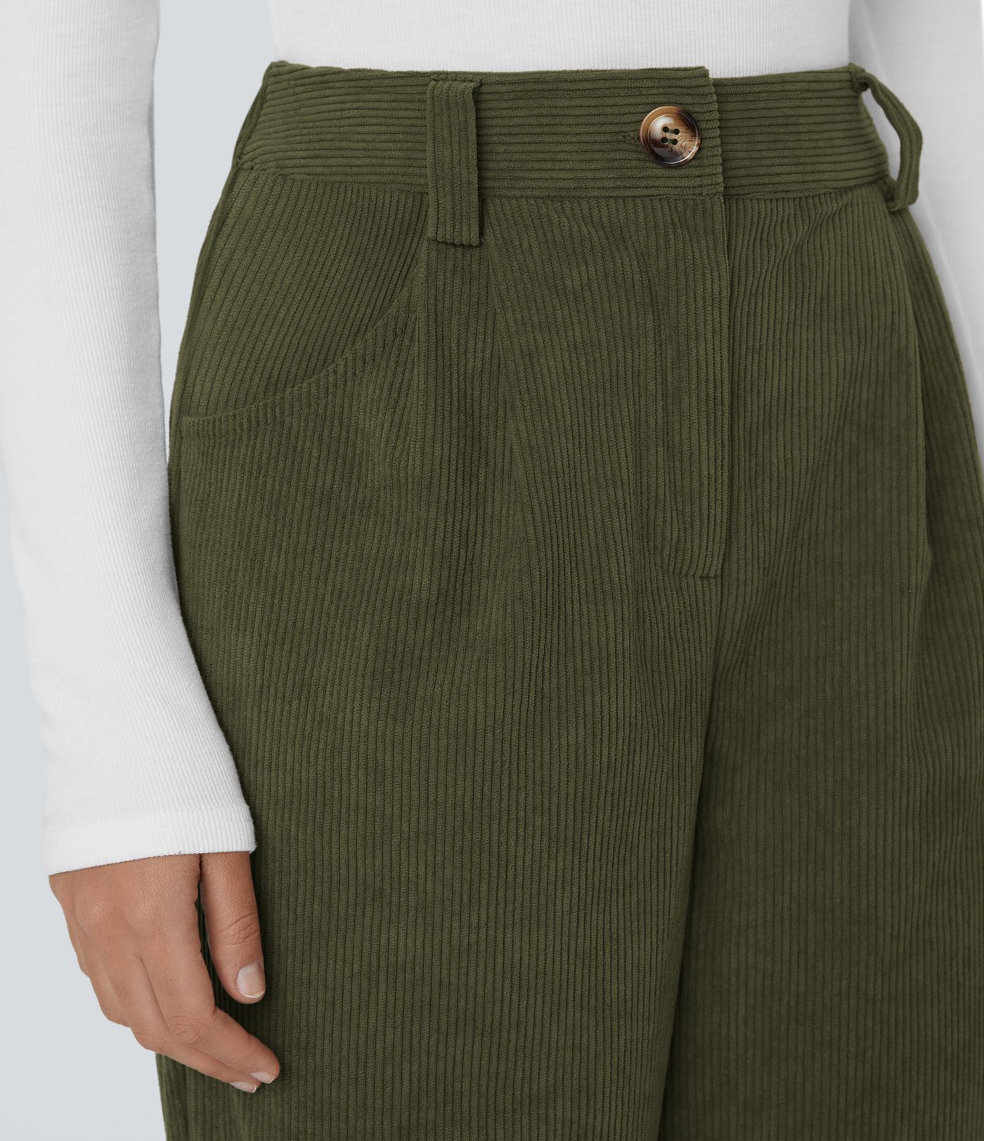 Lässige Cord-Hose mit hohem Bund und Seitentaschen