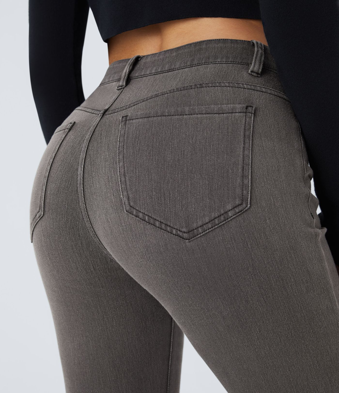 Jeans Halara Flex™ Denim en corte de bota elásticos de tiro medio con botón y bolsillos