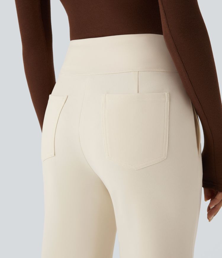 Pantalon Tailleur à taille haute avec poches multiples, fentes et coupe légèrement évasée