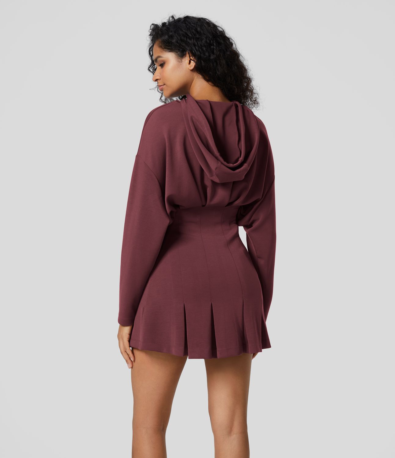 Robe hoodie décontractée SpacerTek™ mini, manches longues, épaules tombantes, effet enveloppant sur les hanches