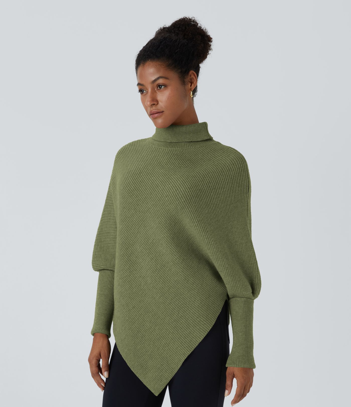 Pull cape de travail à col montant, manches longues et ourlet asymétrique