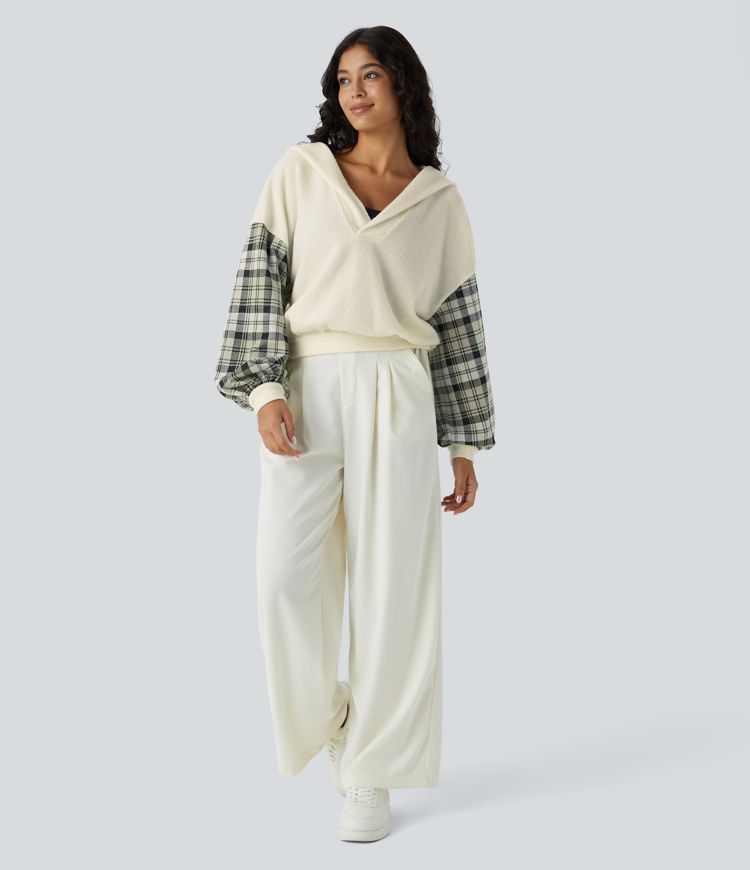 Sweat à capuche col V en maille gauffrée bicolore