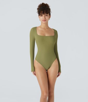 Ribstrikket bodysuit med firkantet udskæring, lange ærmer og smal pasform til arbejde