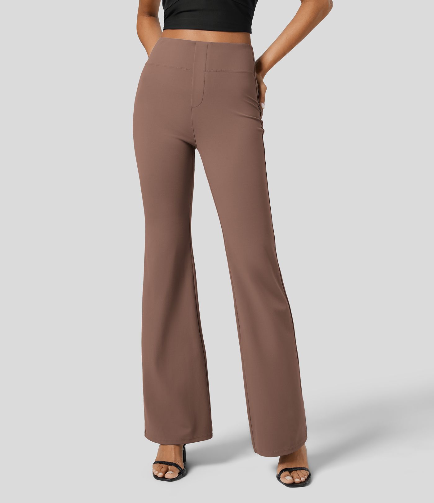 Pantalón oficina tiro alto bolsillo trasero lateral ligero acampanado