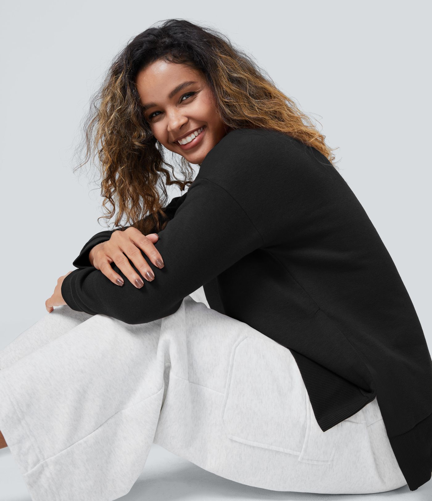 Round Neck Long Sleeve Side Split Fleece Casual Sweatshirt