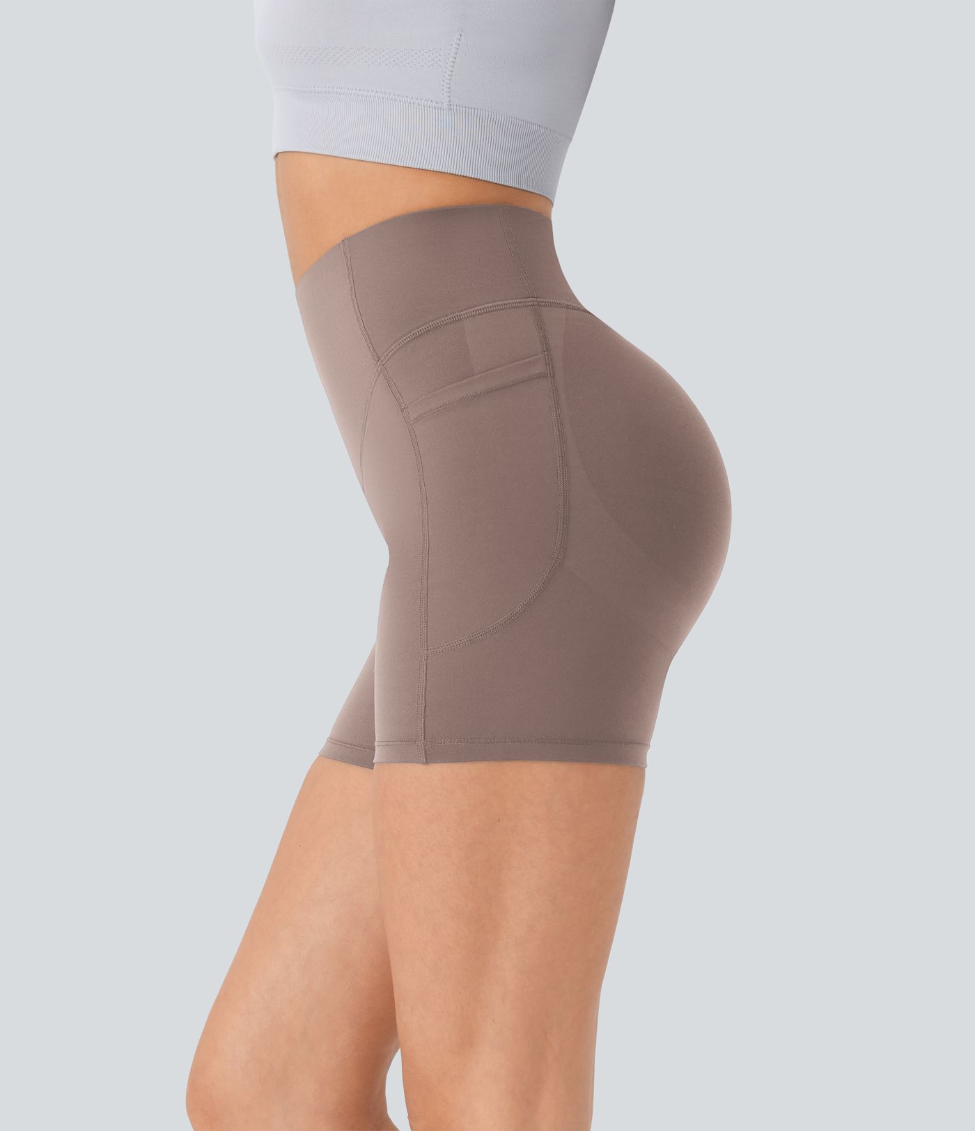 Halara UltraSculpt™ SoCinched pantalones cortos de ciclismo de cintura alta con levantamiento de glúteos, control de abdomen, bolsillos laterales y moldeadores para entrenamiento 5''