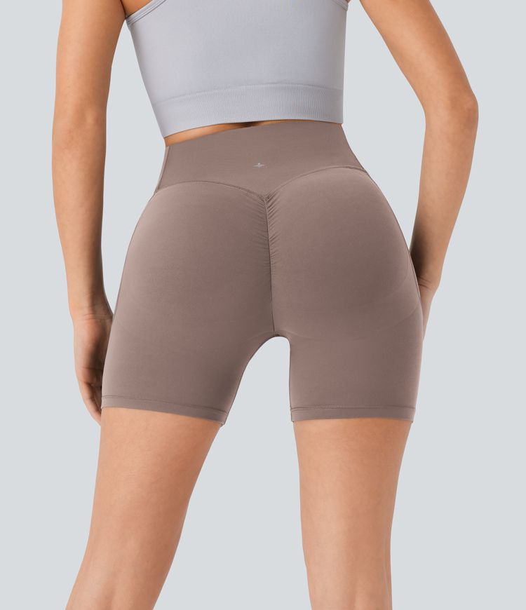 Halara UltraSculpt™ SoCinched pantalones cortos de ciclismo de cintura alta con levantamiento de glúteos, control de abdomen, bolsillos laterales y moldeadores para entrenamiento 5''
