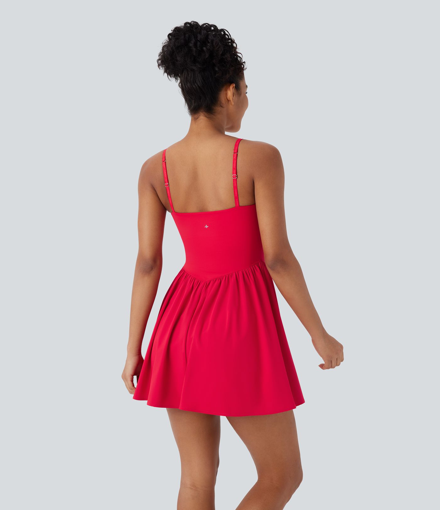 Breezeful™ Rückenfreies 2-in-1-Schnelltrocknendes Mini-Yoga-Aktivkleid mit Seitentaschen – Easy Peezy Edition