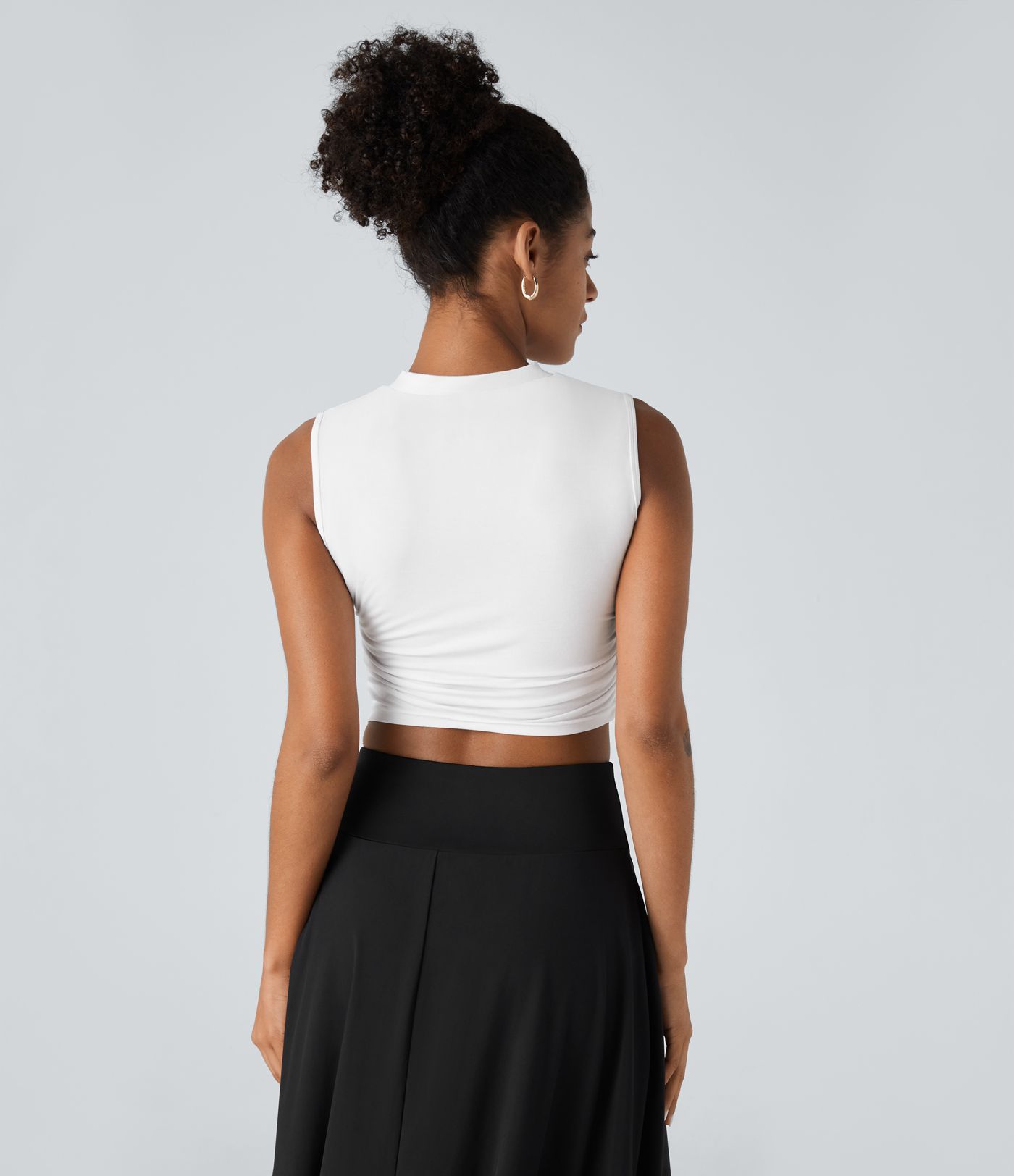 Round neck wrinkle decoration skinny crop casual tank top