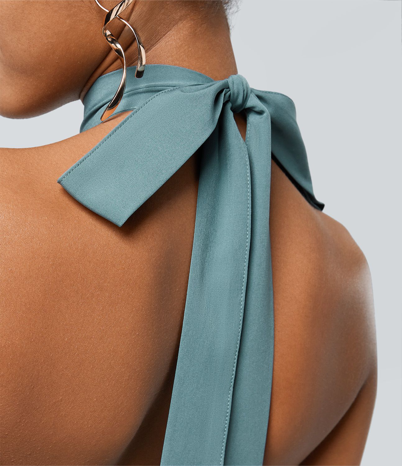 Falda de cintura alta Breezeful™ con lazo trasero de secado rápido