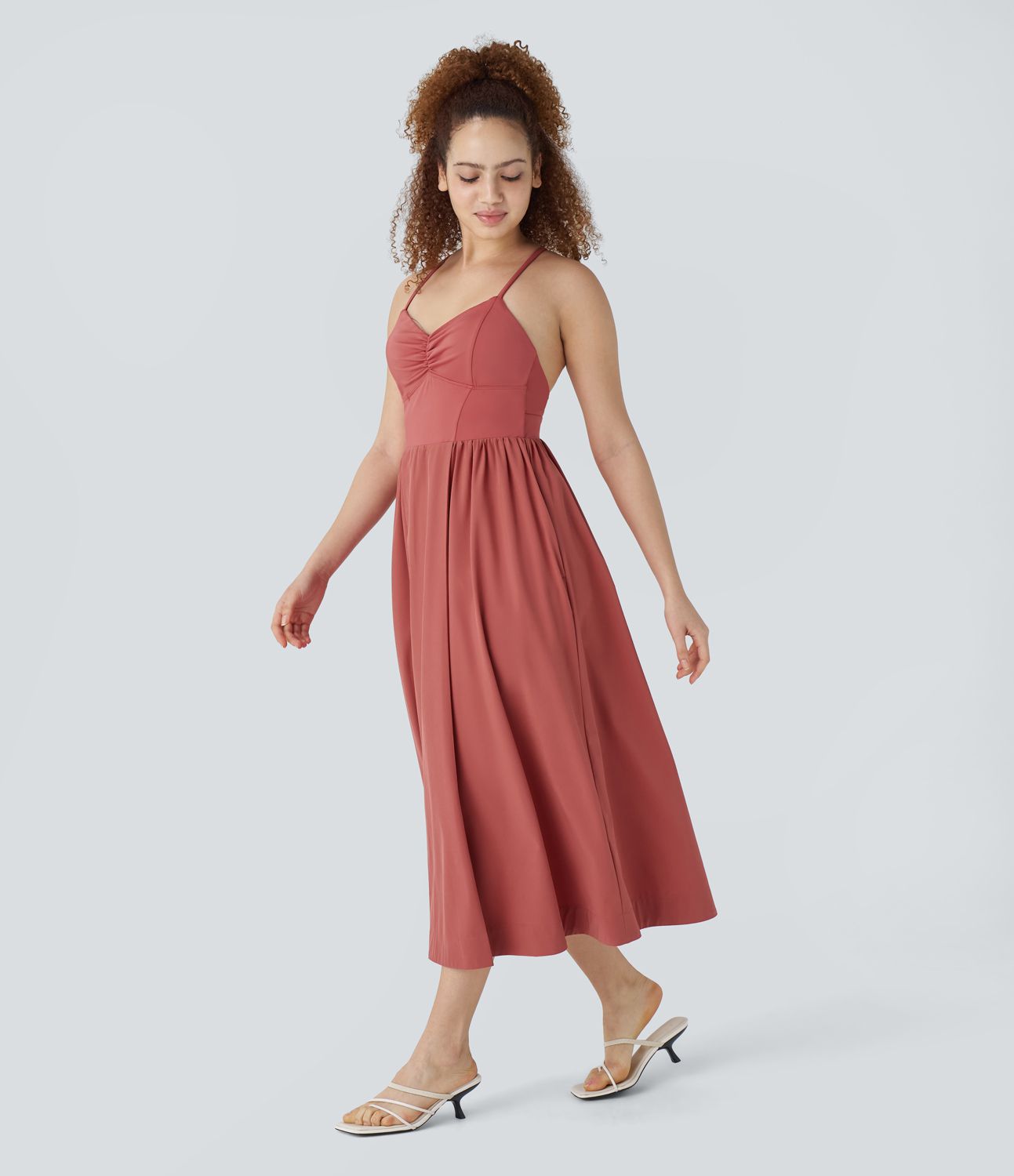 Breezeful™ Rückenfreies, ausgestelltes Midikleid mit verstellbaren Trägern, überkreuzten Trägern, Rüschen und Seitentaschen für Brautjungfern und Hochzeitsgäste