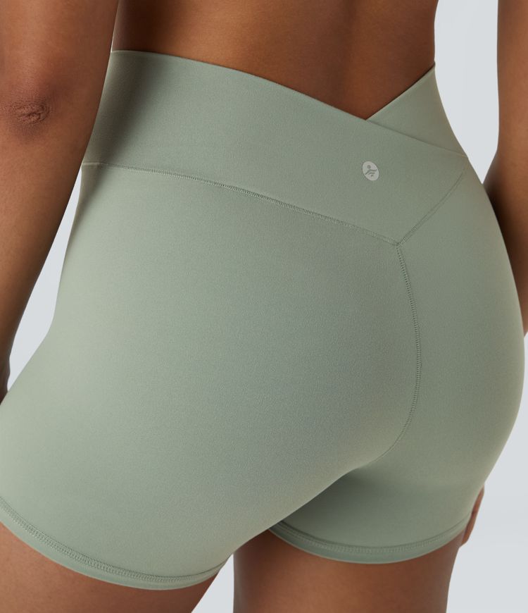 SoftlyZero™ High Waisted Crossover Plain Yoga Biker Shorts 3''-UPF50+
