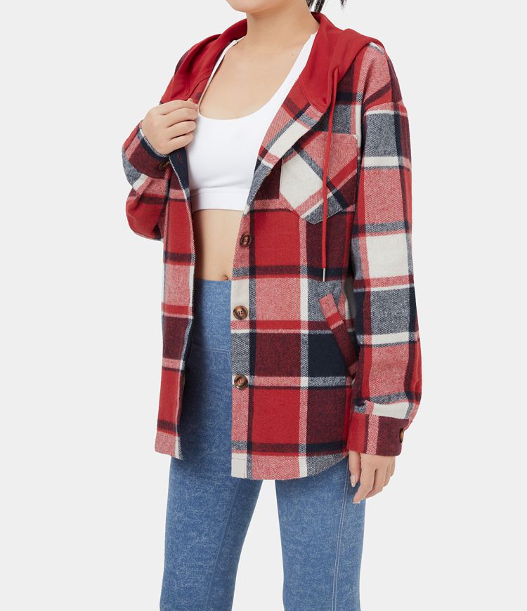 Chaqueta polar a cuadros con capucha y bolsillos